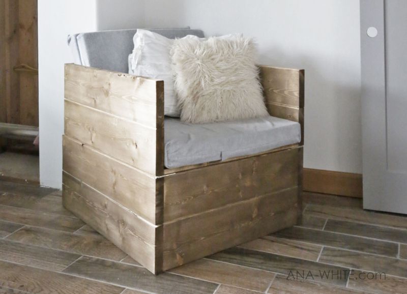 Ana White’s DIY Sleeper Chair 