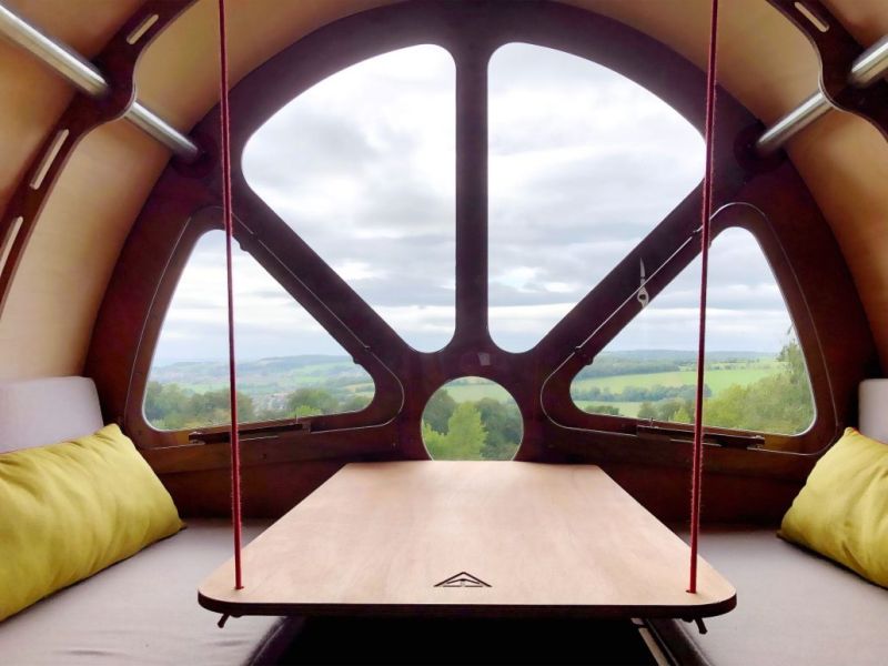 Fuselage glamping cabin 