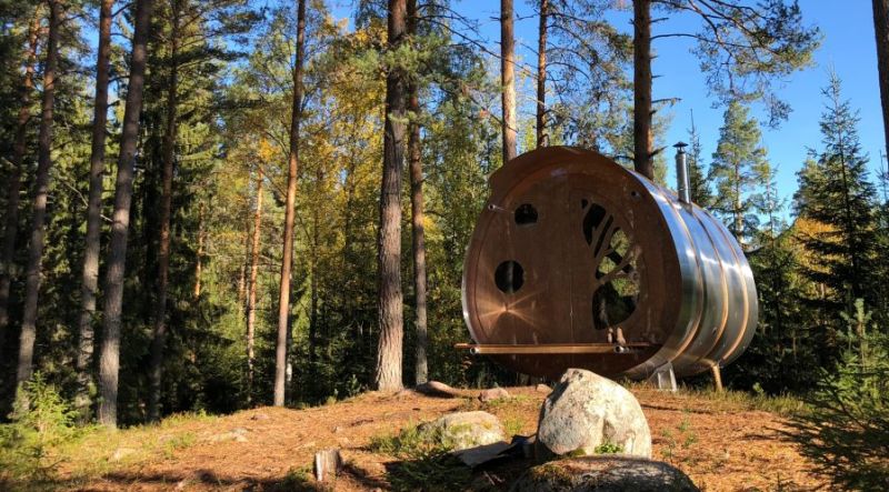 Fuselage glamping cabin