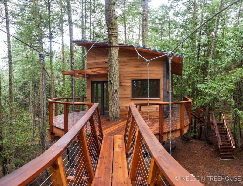 treehouse in San Juan Islands 