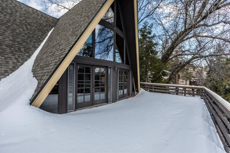 A-Frame House Up for Sale in Lake Arrowhead, California 