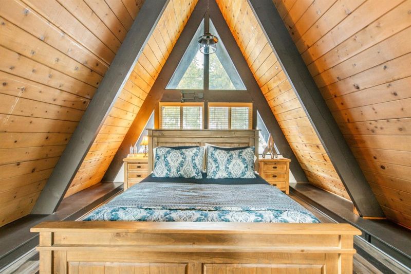 A-Frame House Up for Sale in Lake Arrowhead, California 