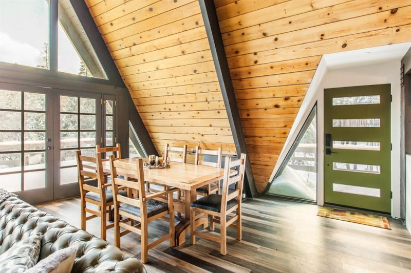 A-Frame House Up for Sale in Lake Arrowhead, California 