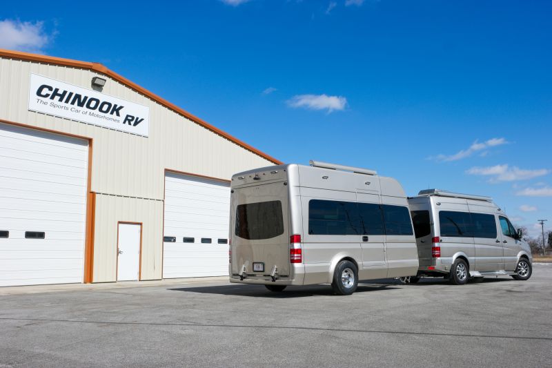 Chinook’s Trail Wagon Trailers Feature App-Controlled Ceiling Bed 