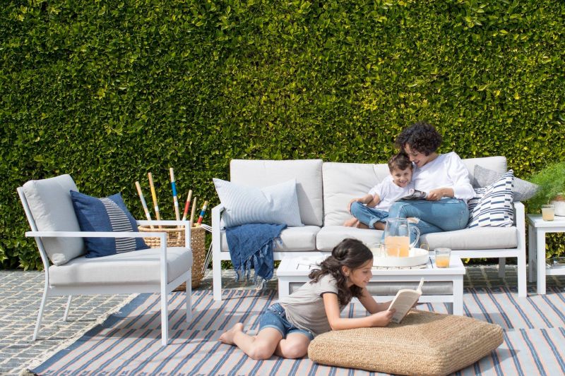 Yardbird Recycles Ocean Plastic into Affordable Outdoor Furniture 