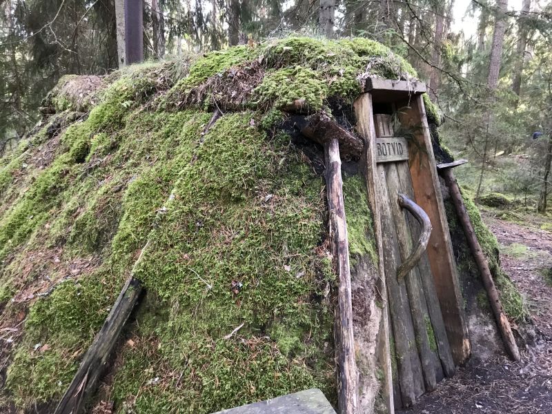 You can Rent These Incredible Eco Huts in Kolarbyn Ecolodge, Sweden 