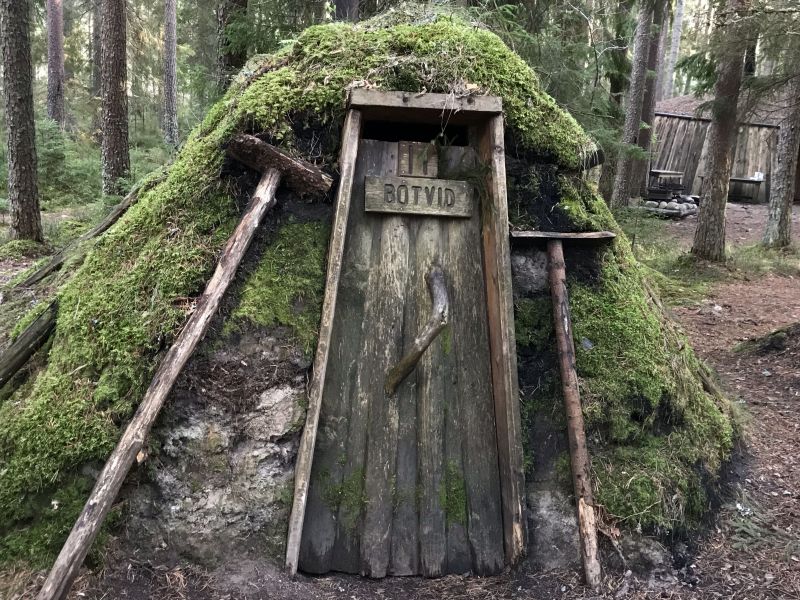 You can Rent These Incredible Eco Huts in Kolarbyn Ecolodge, Sweden 