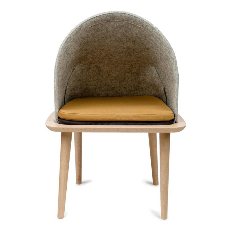 Elevated cat bed by Meyou Paris