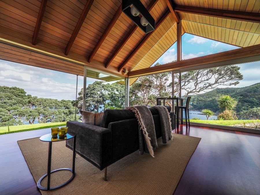 Glass house rental in Whangarei, New Zealand 