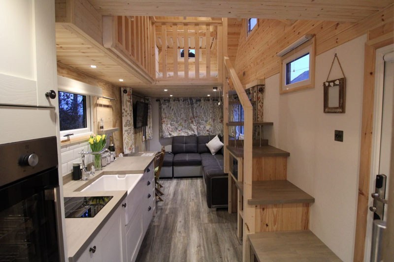 Chris Marsh Saves On Monthly Bills by Shifting to Self-Built Tiny House on Wheels 