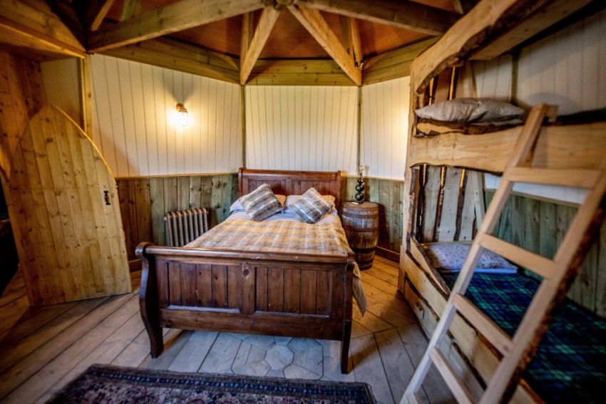 Harry Potter Fans Can Check Into Hagrid S Hut In Yorkshire