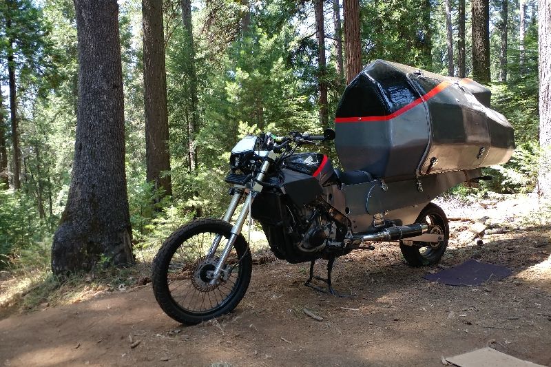 Jeremy Carman Builds Off-Road Motorcycle Shelter 