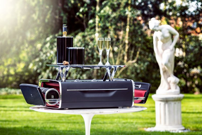 Rolls-Royce Unveils $45,000 Champagne Chest 