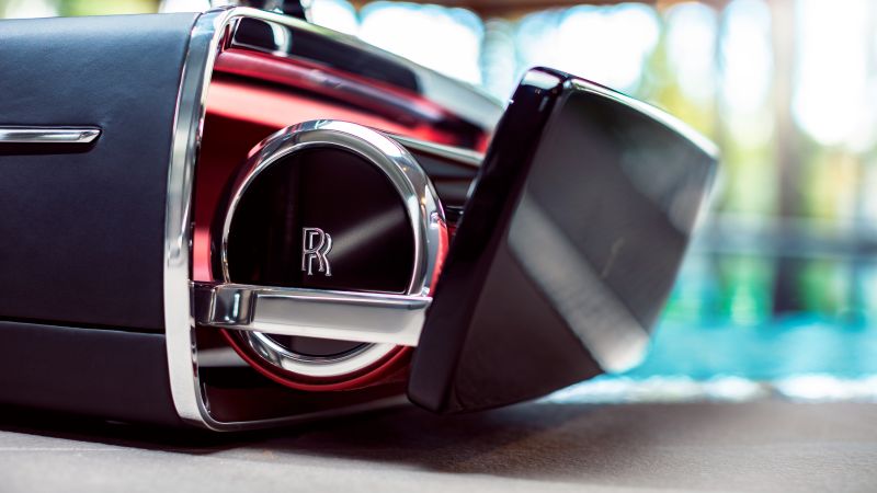 Rolls-Royce представляет ящик для шампанского стоимостью 45 000 долларов