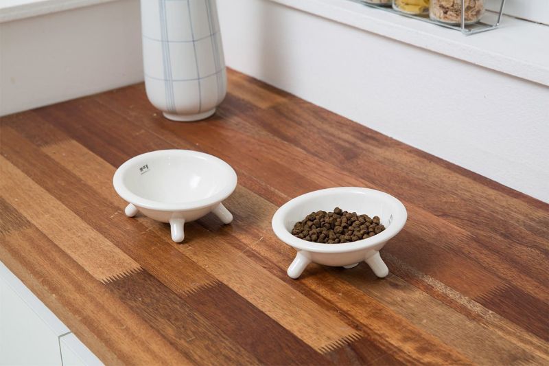 Taberu Cat Dining Station by Tuft & Paw