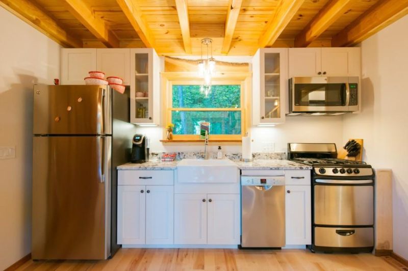 You can Book This Luxury Treehouse Rental in Ashville on Airbnb 