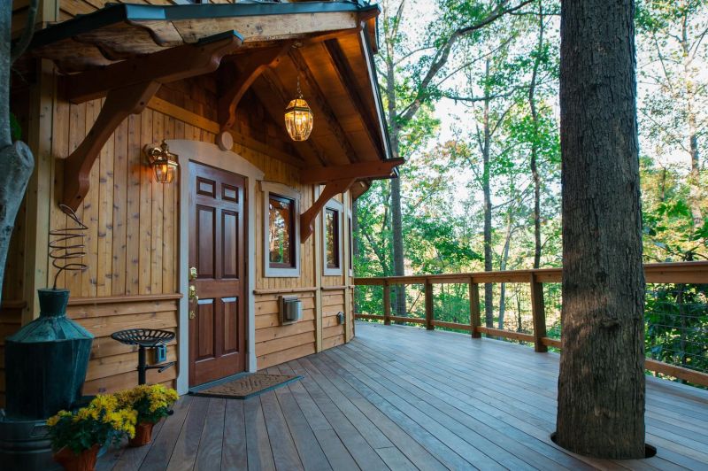 You can Book This Luxury Treehouse Rental in Ashville on Airbnb 