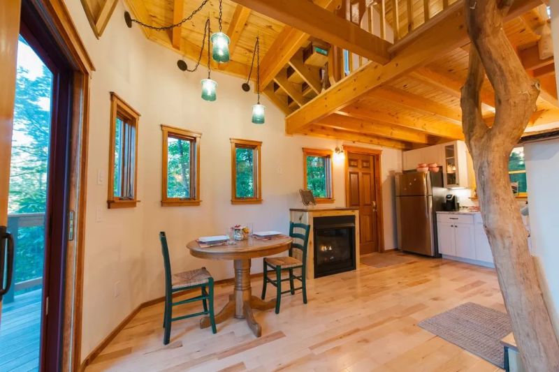 You can Book This Luxury Treehouse Rental in Ashville on Airbnb 