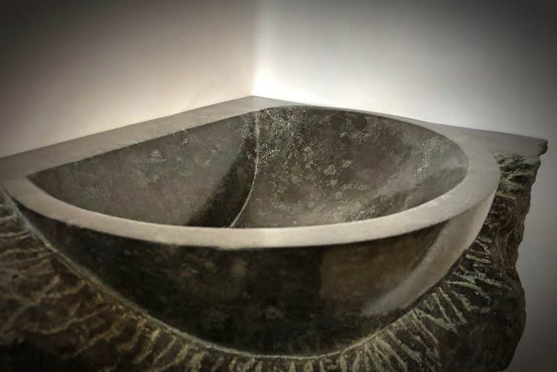 Jan-Carel Koster Creates Natural Stone Sink for GUIDERO Holland BV 