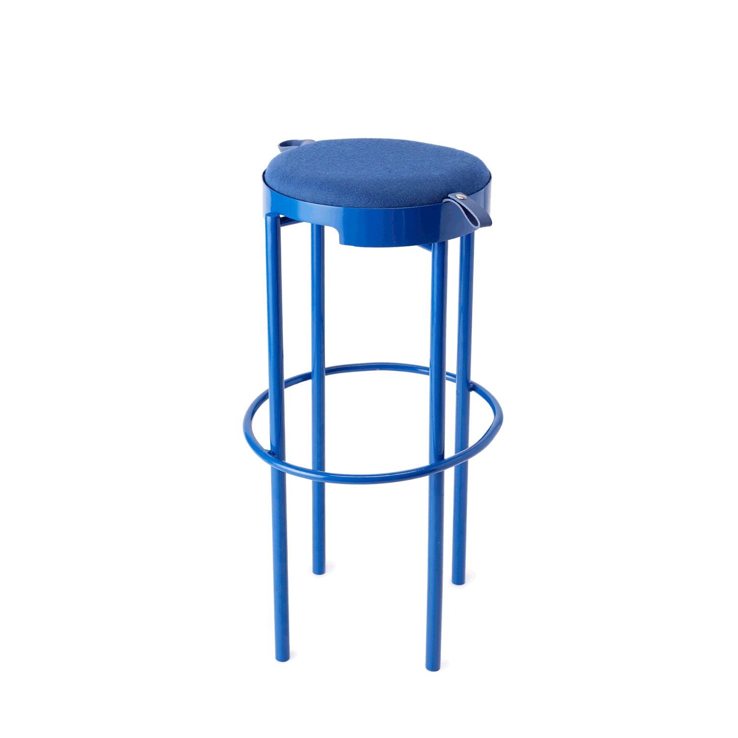 Leadoff Studio’s Hanging Stool Takes Cue from Standing Desks