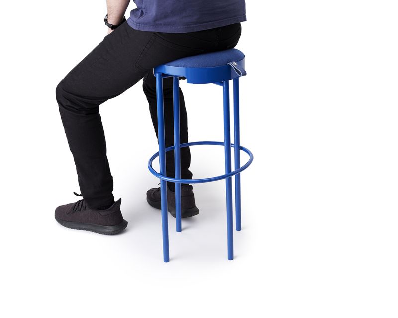 Leadoff Studio’s Hanging Stool Takes Cue from Standing Desks 