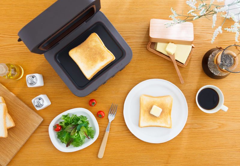 Mitsubishi Electric’s Bread Oven Bakes The Perfect Toast 