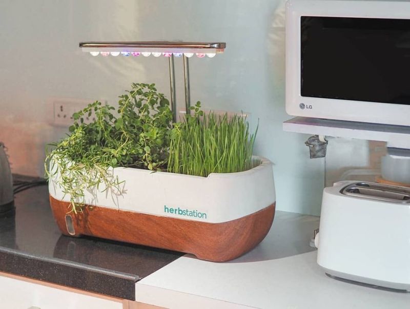 Altifarm Launches Herbstation Self-Watering Indoor Garden at Kickstarter 