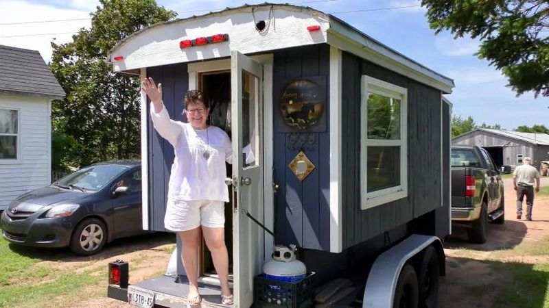 Elderly Lady Build Her Dream Tiny House on Wheels for Just $5K