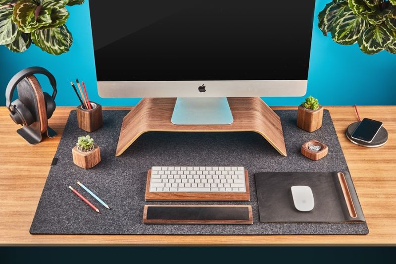 Grovemade’s Wood Headphone Stand Makes Bold Statement at any Desk