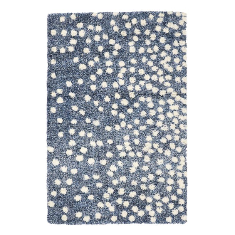 Sara Weaver Introduces Eco-Friendly Rug Brand LOOMY