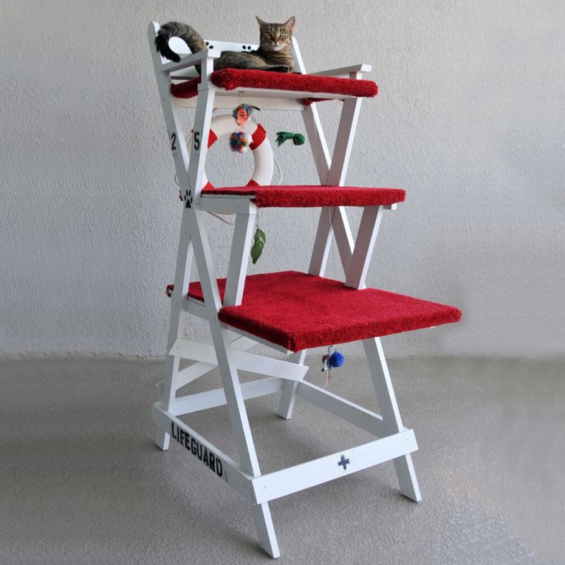 SQUARE Paws Makes Cat Thrones, Watchtowers, and More