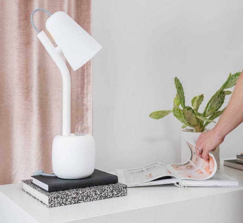 Suyo Table Lamp