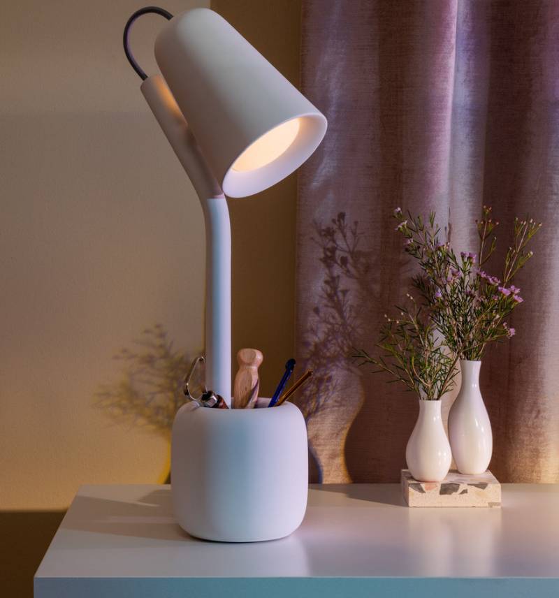 Suyo Table Lamp