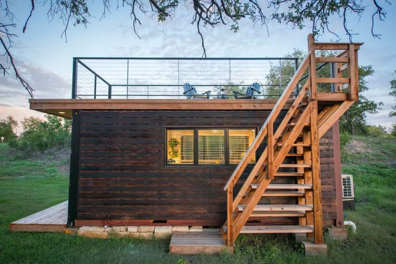 This Stunning Shipping Container Home in Waco, Texas can be Rented at Airbnb