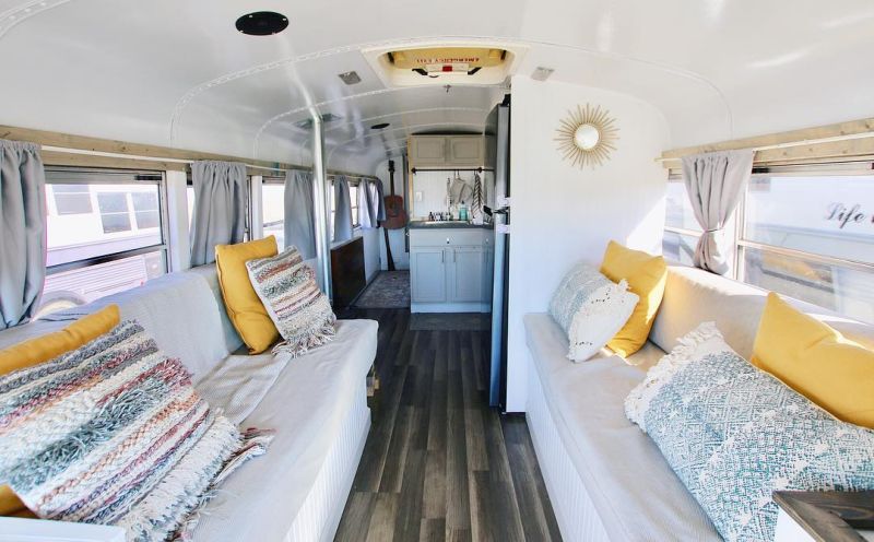 US Couple Transforms School Bus into Mobile Home for $16k