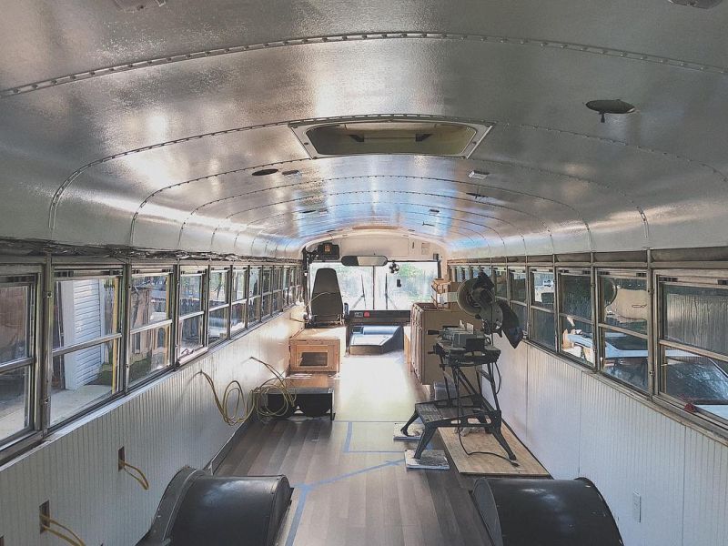 US Couple Transforms School Bus into Mobile Home for $16k