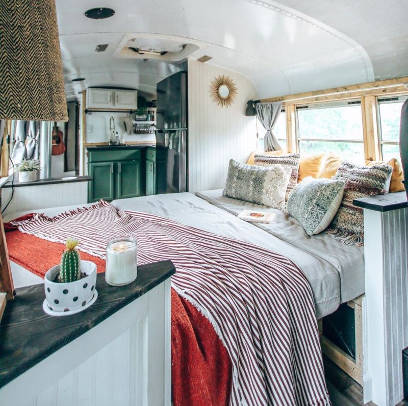 US Couple Transforms School Bus into Mobile Home for $16k