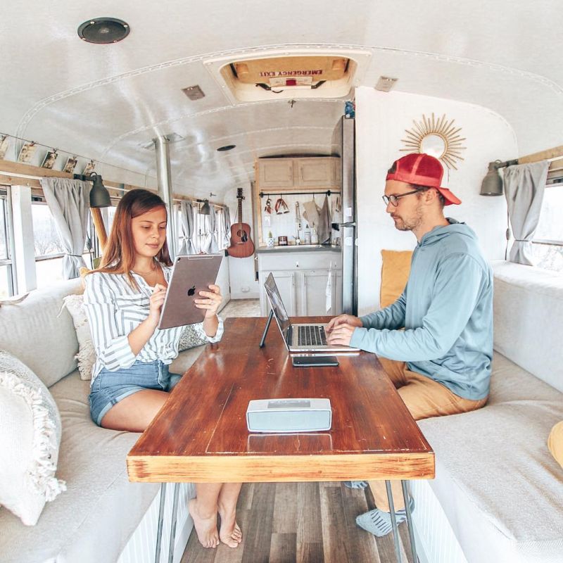 US Couple Transforms School Bus into Mobile Home for $16k