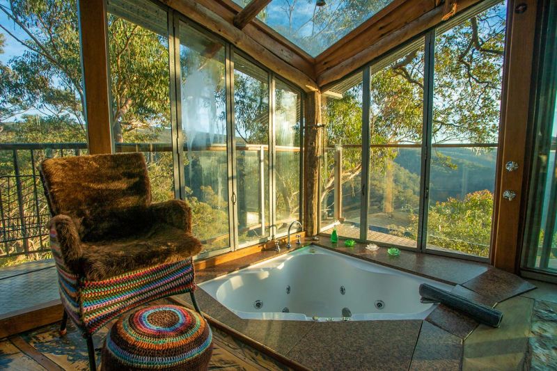 You can Rent This Amazing Treehouse in Blue Mountains, Australia