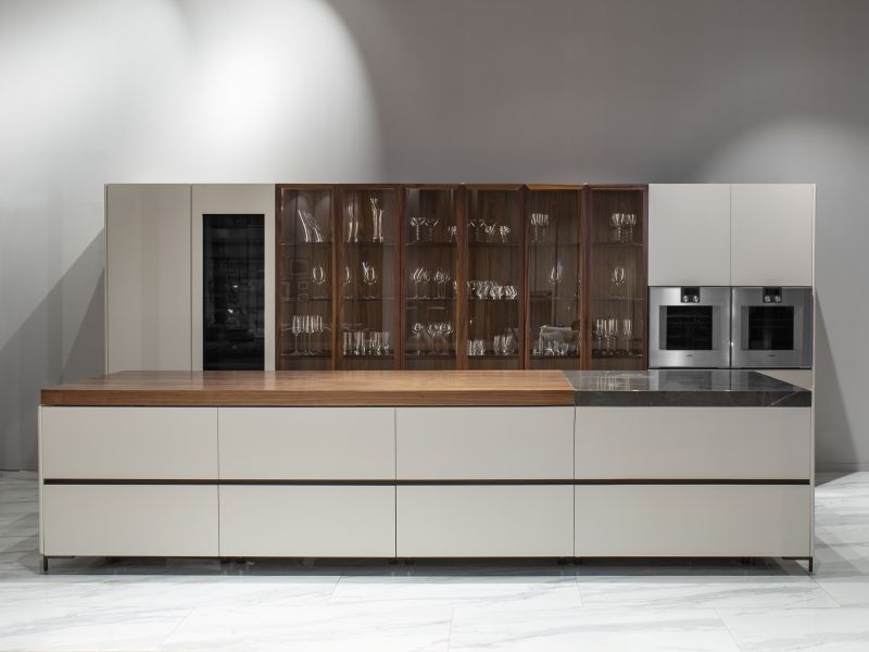 V888 Aston Martin kitchen: Borne of collaboration between luxury car manufacturer and Formitalia