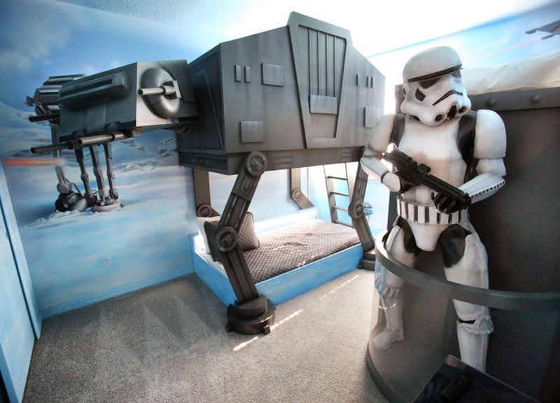 Disney’s Star Wars Theme Park Inspired Rentals in Florida to add Movie Themes