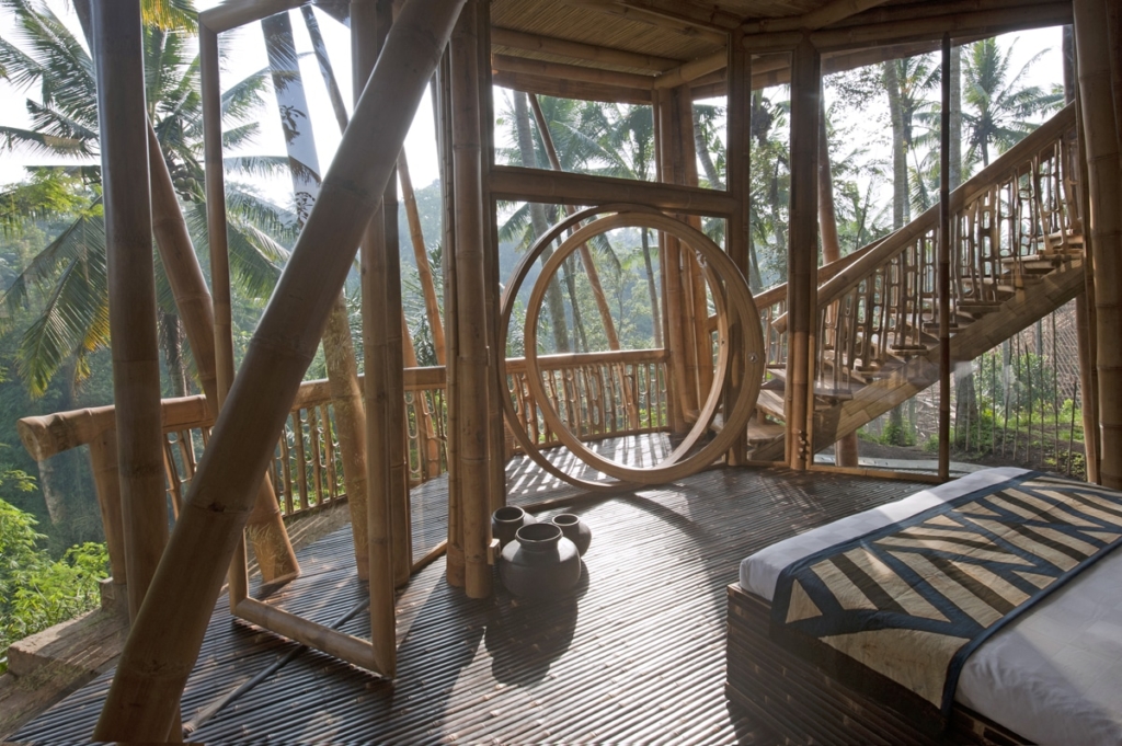 Eco-Friendly Aura House in Lush Green Balinese Forest is Available for Rent on Airbnb
