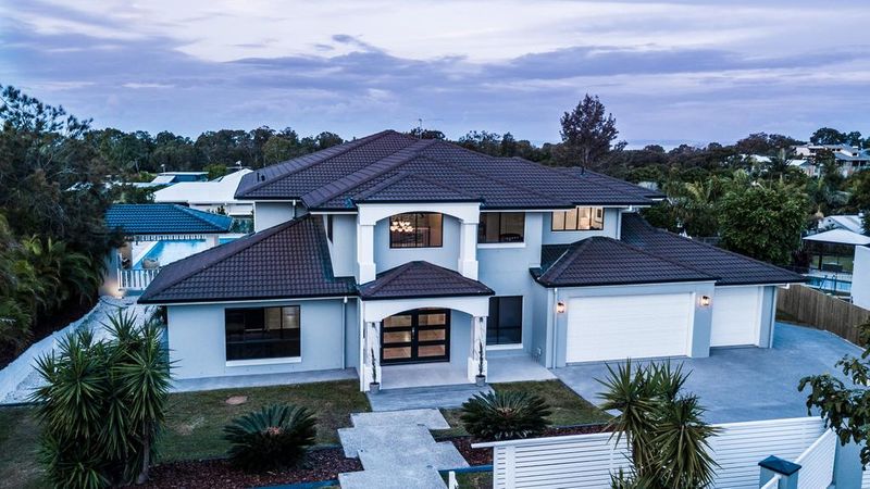 Wynnum Ensuite without Walls Auctioned for $1.9 million