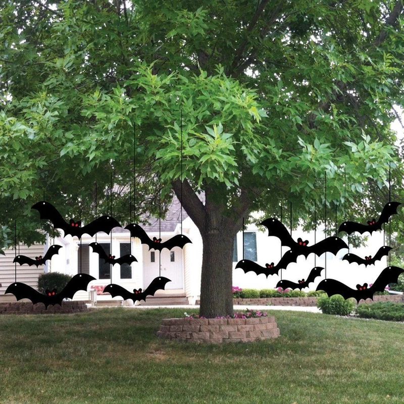 Ways to Spook up Your Garden Trees for All Hallows Eve