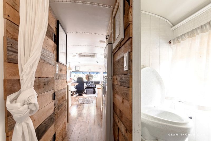 Converted School Bus Provides Amazing Glamping Experience in California