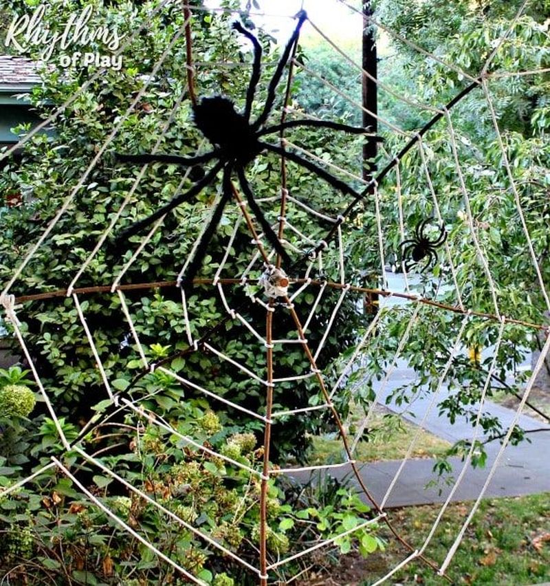 DIY Halloween Spider Web