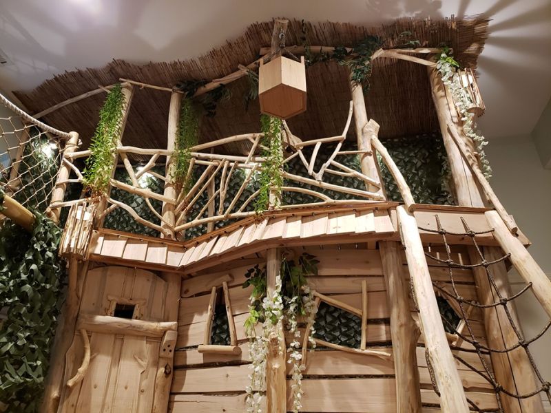 Dad Builds Amazing Indoor Treehouse for His Kids 