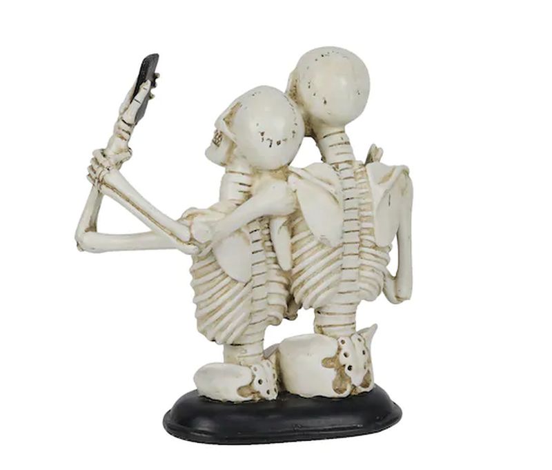 Michaels Releases a Couple of Selfie Fanatic Skeletons for Halloween