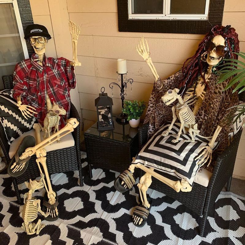 30+ Skeleton Halloween Decoration Ideas for Outdoors 