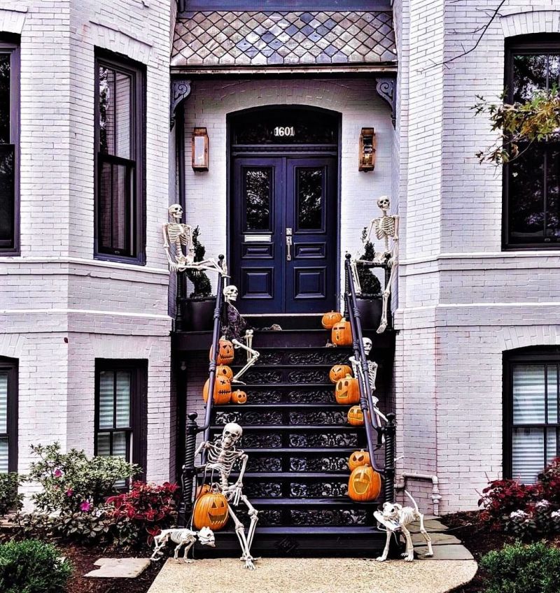 30+ Skeleton Halloween Decoration Ideas for Outdoors 